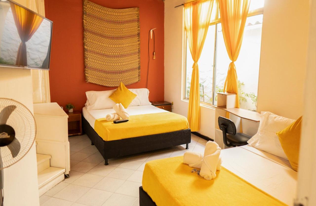 Africa House-Casa Hotel Laureles-La70 Medellín Zewnętrze zdjęcie