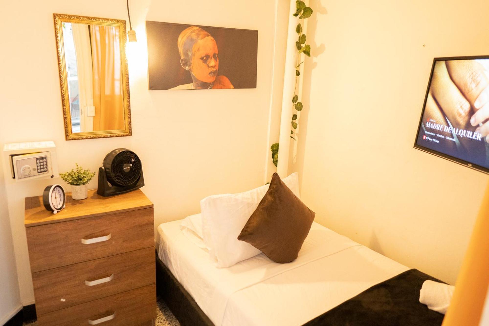 Africa House-Casa Hotel Laureles-La70 Medellín Zewnętrze zdjęcie