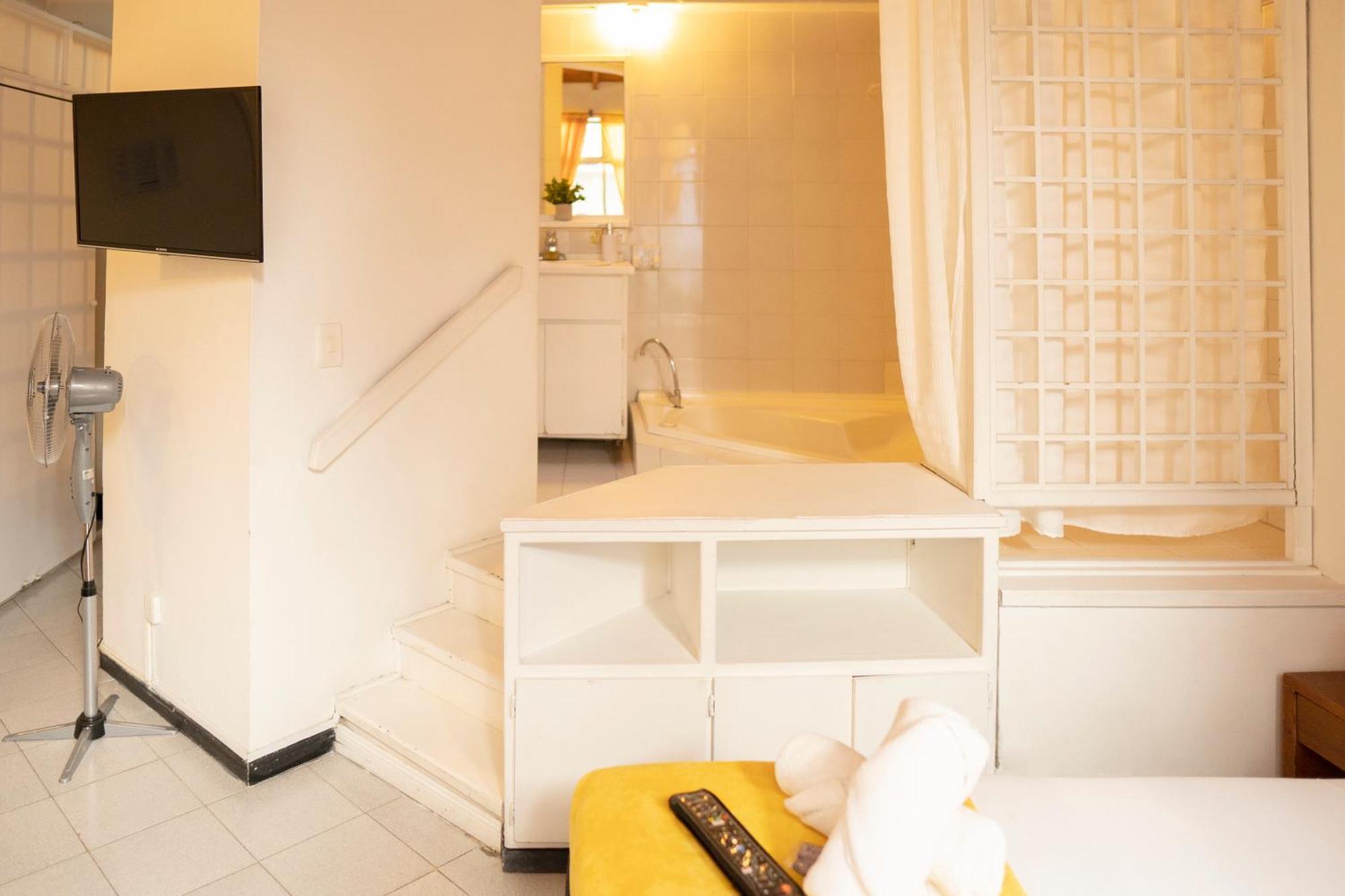Africa House-Casa Hotel Laureles-La70 Medellín Zewnętrze zdjęcie