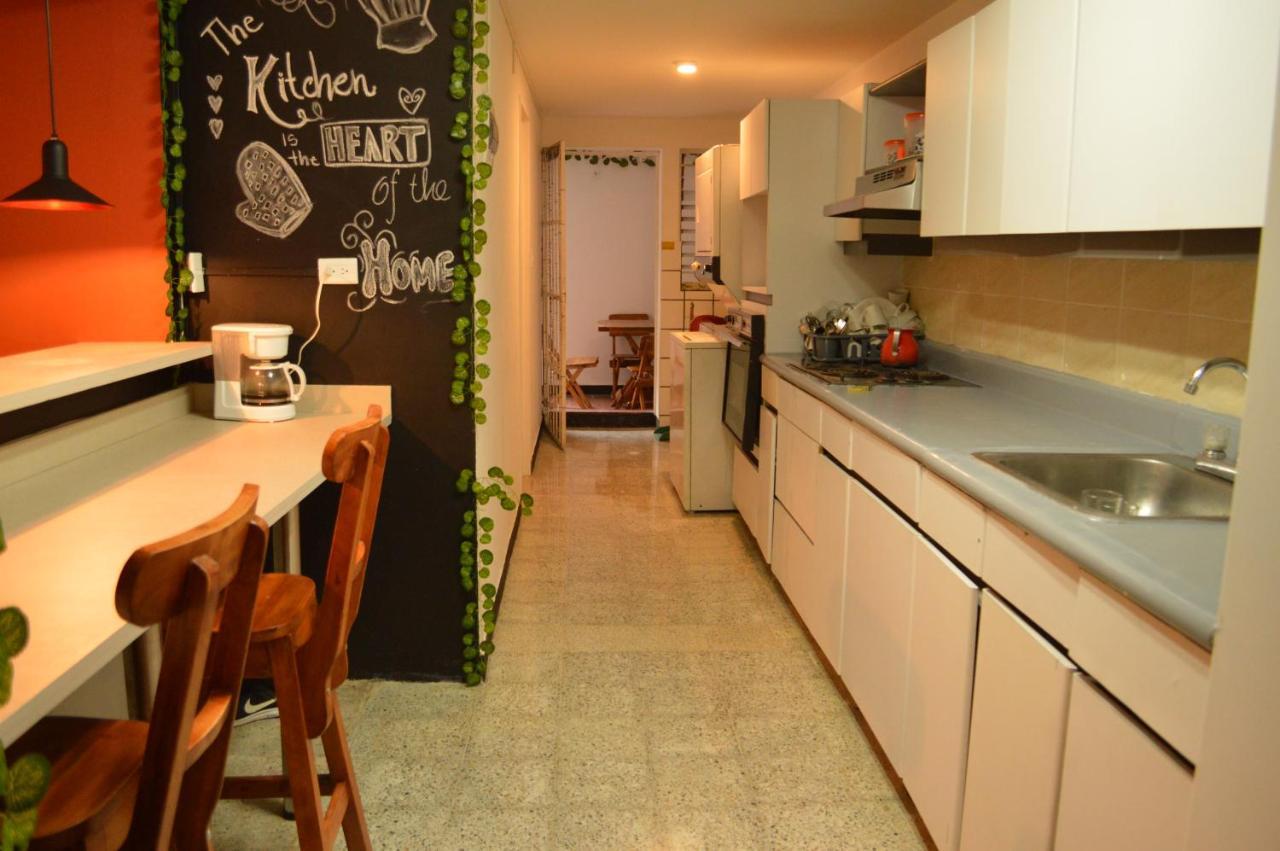 Africa House-Casa Hotel Laureles-La70 Medellín Zewnętrze zdjęcie